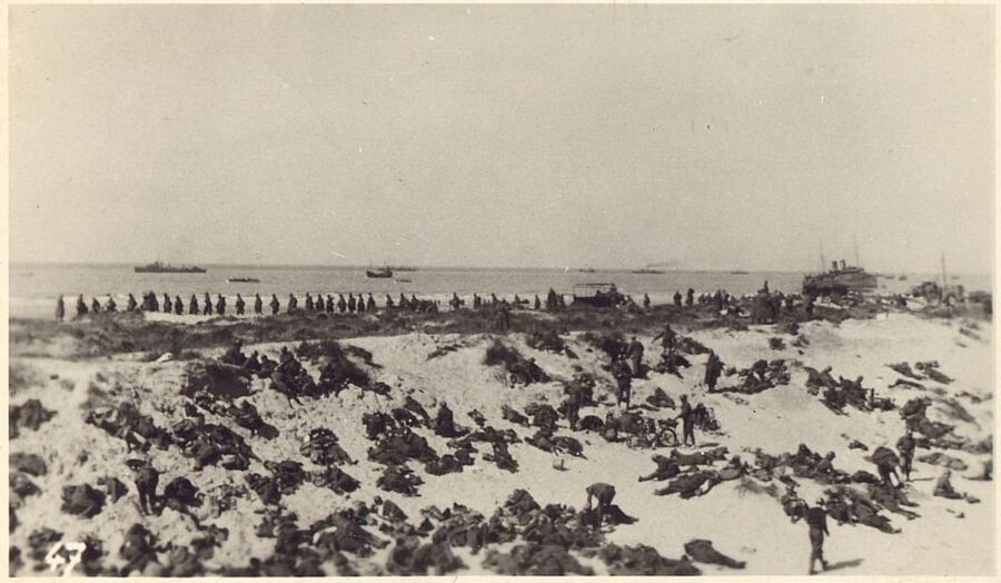 Dunkirk: Operation Dynamo and Battlefield of Dunkirk Tour - The beaches where soldiers waited for escape