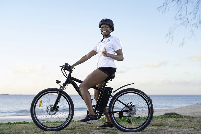 E-Bike Historical Sunset Tour in Fort James - Getting comfortable on the e-bike