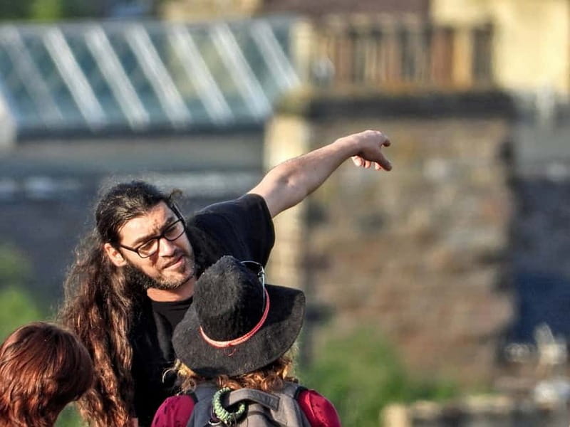 Edinburgh: Dark History Royal Mile Walking Tour - The guides shape the experience