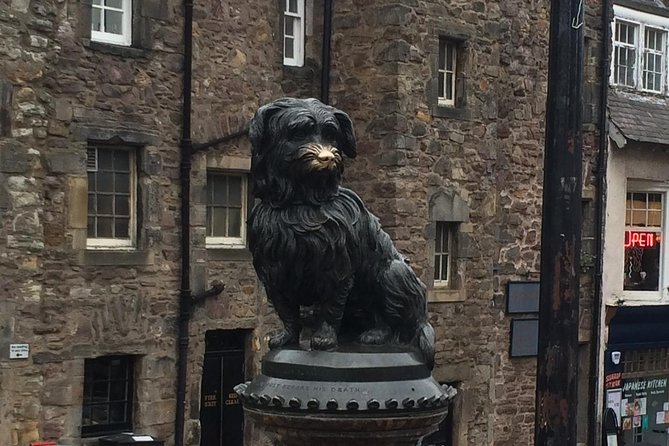 Edinburgh: History Lovers Old Town Walking Tour - Royal Mile alleyways and the Old Town’s main spine