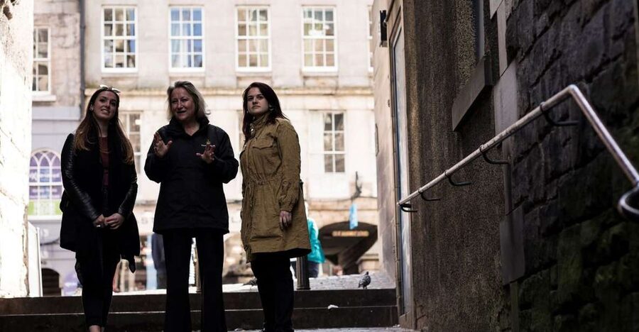 Edinburgh: Multi-Sensory Old Town Historical Walking Tour - When $32 is good value