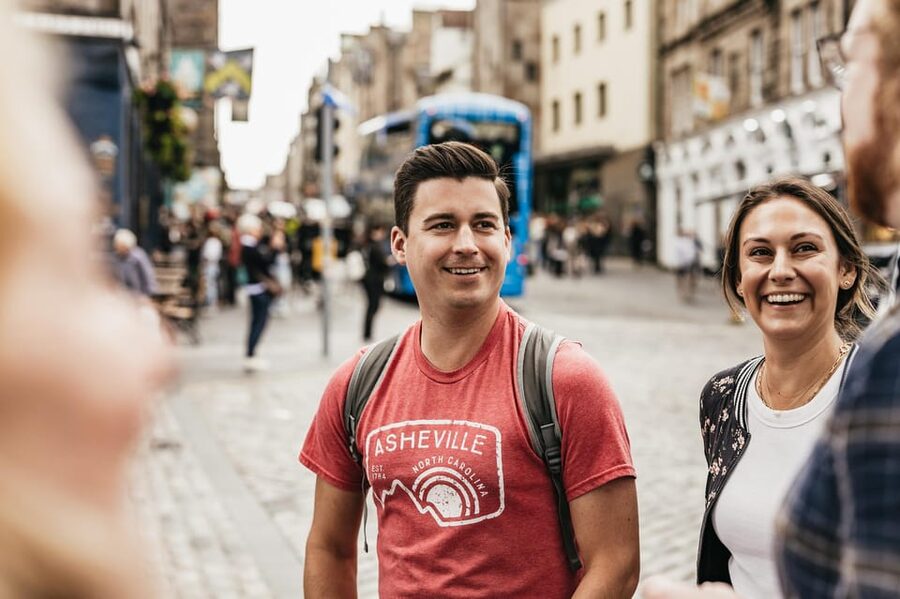 Edinburgh: Pubs and History Guided Walking Tour with Beer - What you actually taste and learn