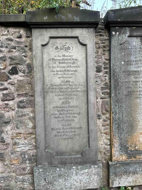 Edinburgh's Dark History Walking Tour - Key points to know before you go