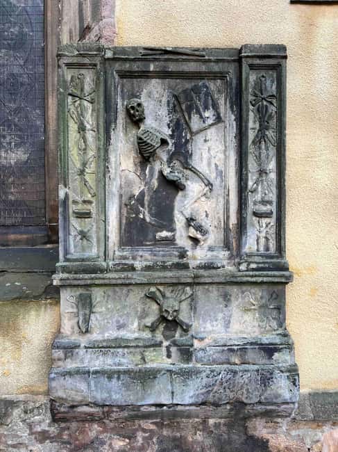 Edinburgh's Dark History Walking Tour - The upper Royal Mile, Brodie’s Close, and St Giles Cathedral