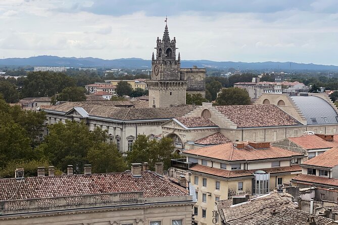 Enchanting Historical Walking Tour in Avignon - The Opéra d’Avignon keeps the route moving