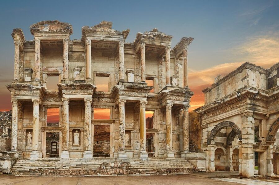 Ephesus Ancient City Highlight Tour For Cruisers - What the guides add to the day