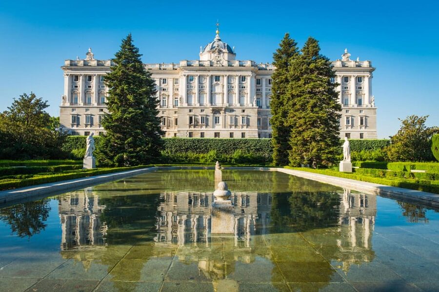 Essential Madrid: Walking Tour of the Historic Center - Plaza de la Villa and old Madrid’s final chapter