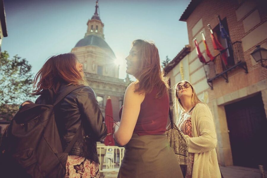 Essential Madrid: Walking Tour of the Historic Center - What the guide adds