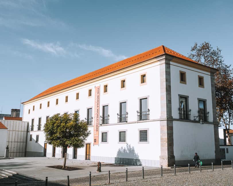 Évora: Private & Flexible Walking Tour in Historic Center - The romantic garden and return along the medieval wall