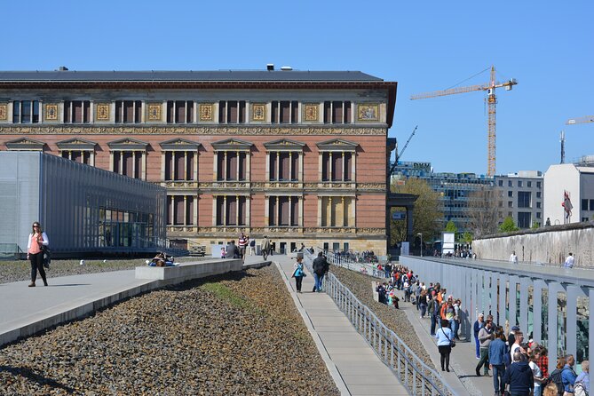 Explore Berlin History and Highlights Sightseeing Walking Tour - What $32.58 buys you