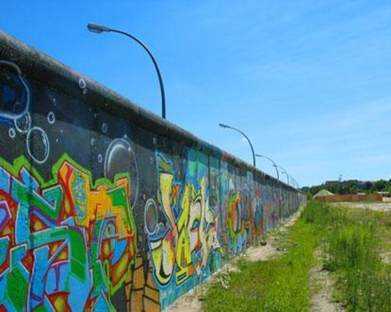 Explore The Berlin Wall: Cold War Berlin and Behind the Berlin Wall - Key points to know before booking