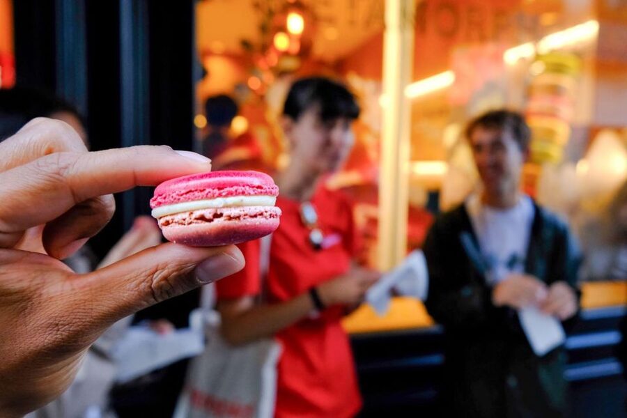 Explore the Marais: History, Art & Local Culture - The merveilleux pastry break