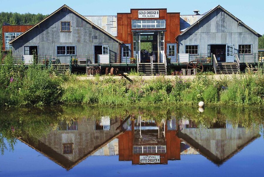 Fairbanks: Gold Dredge 8 Historic Train Tour - Weather, comfort, and access