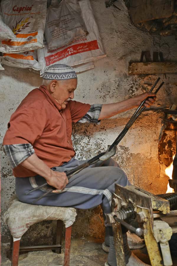 Fez: Walking Tour in the Ancient City of Fez - Shrines, mosques, and the city’s religious quarters