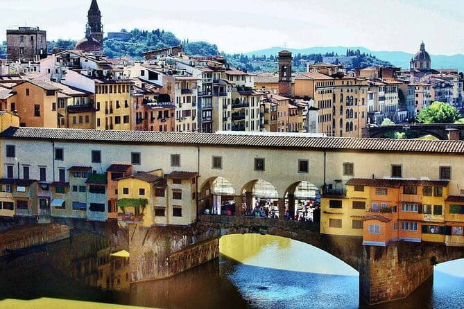 Florence Walking Tour with Accademia, Uffizi & Lunch - Ponte Vecchio and the shape of the city walk