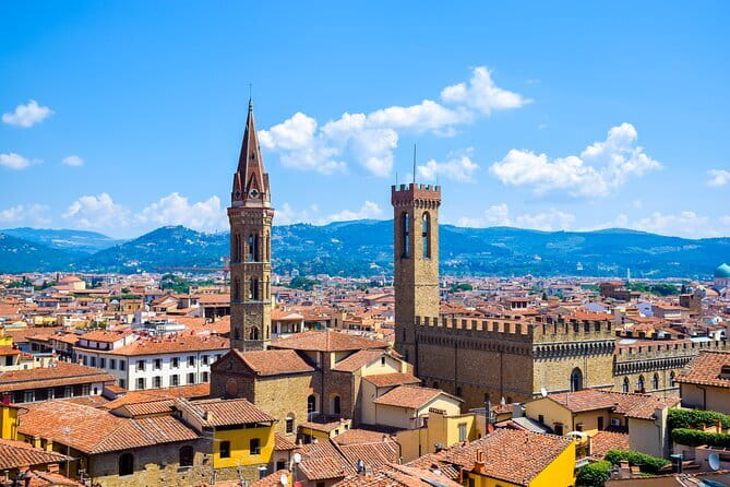 Florence Walking Tour with Accademia, Uffizi & Lunch - Lunch in a historic old-town restaurant