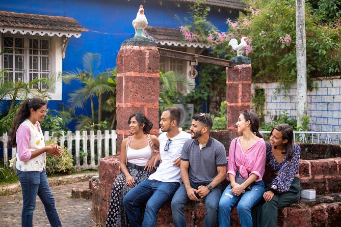 Fontainhas Heritage Walk by Make It Happen - Walking through the colorful Latin Quarter
