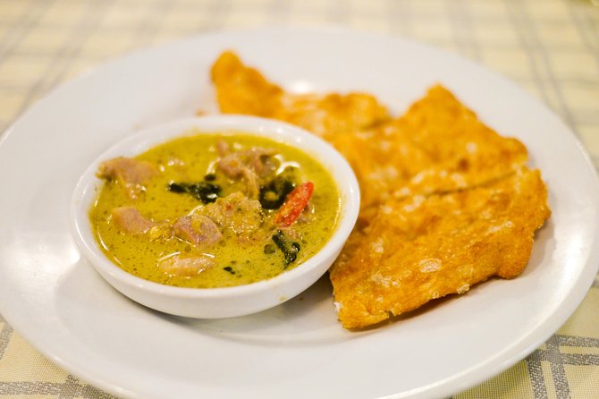 Foodie Experience of Historic Bang Rak - A ferry ride leads to northeastern Thai food