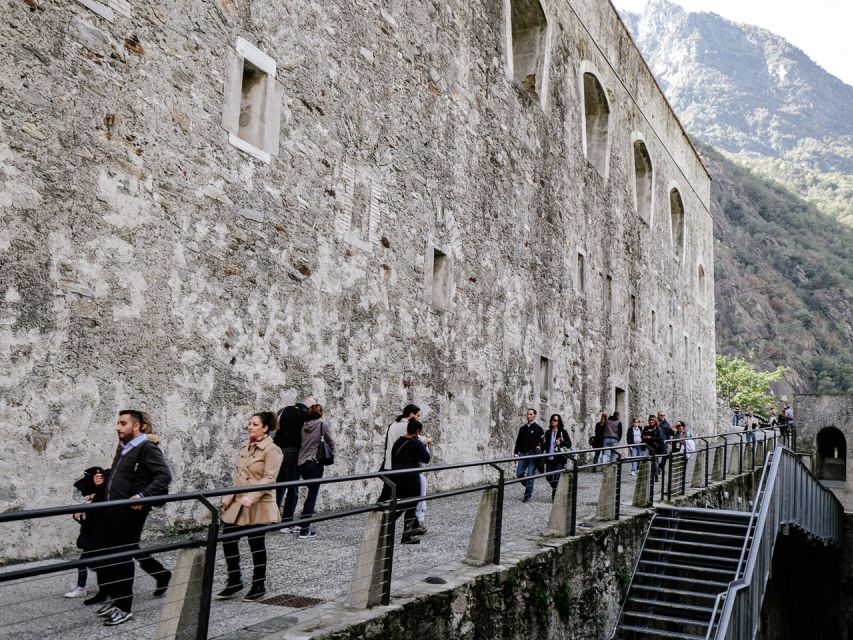 Forte di Bard: history tour - Walking upward through the fortress
