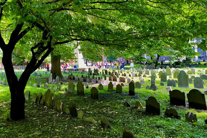 Freedom Trail Guided Walking Tour (SMALL GROUP) - Franklin, the Old Corner Bookstore, and the city’s changing streets