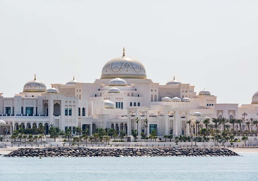 From Abu Dhabi: Grand Mosque, Royal Palace& Heritage Village - Who should book this Abu Dhabi tour?