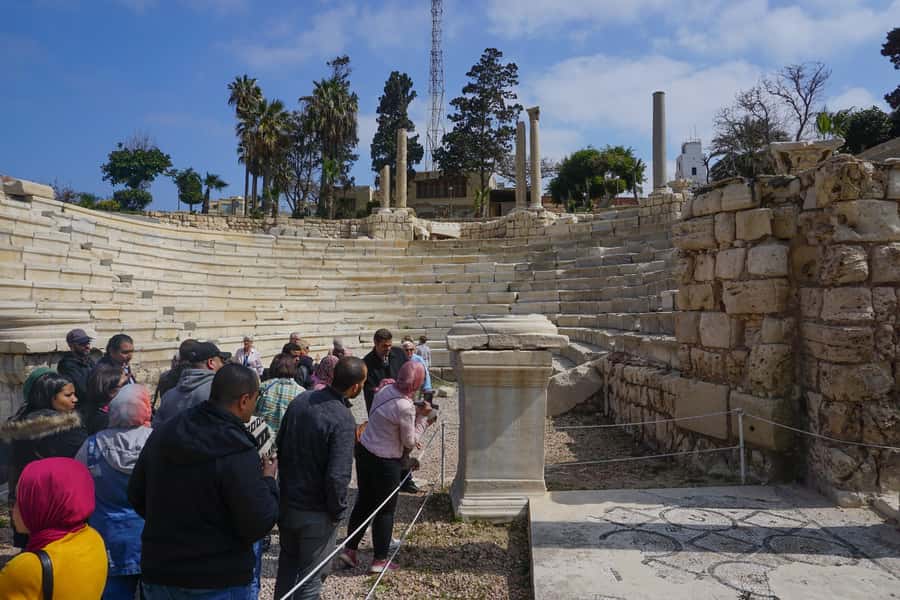 From Alexandria: Full-Day Guided Tour of Historical Sights - Pompey’s Pillar and the remains of Roman Alexandria