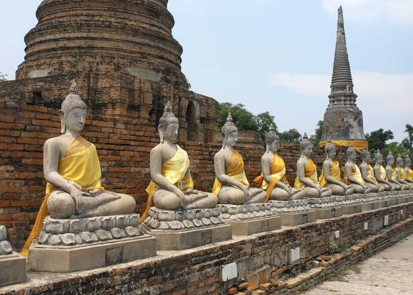 From Bangkok: Ayutthaya Ancient City Temple Tour - Wat Phra Si Sanphet and the royal center