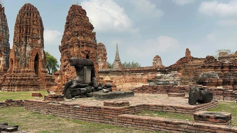 From Bangkok: Ayutthaya Heritage Tour with Sunset Boat Ride - Wat Chaiwatthanaram near sunset