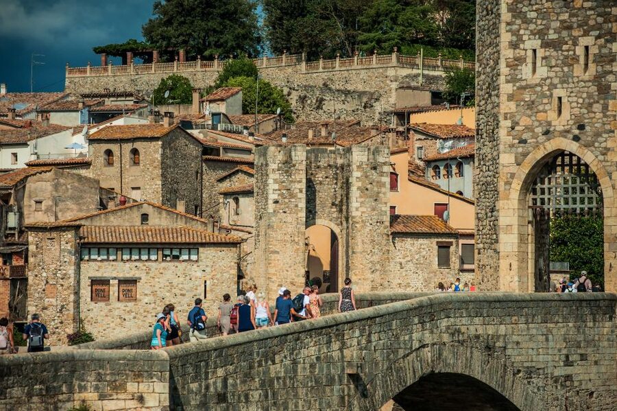 From Barcelona: Medieval Villages Day Tour - Who should book this day trip