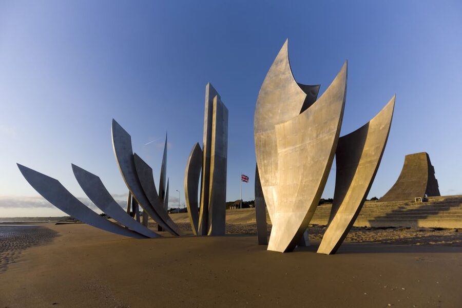 From Bayeux: American D-Day Sites in Normandy Full-Day Tour - The guides are the real value