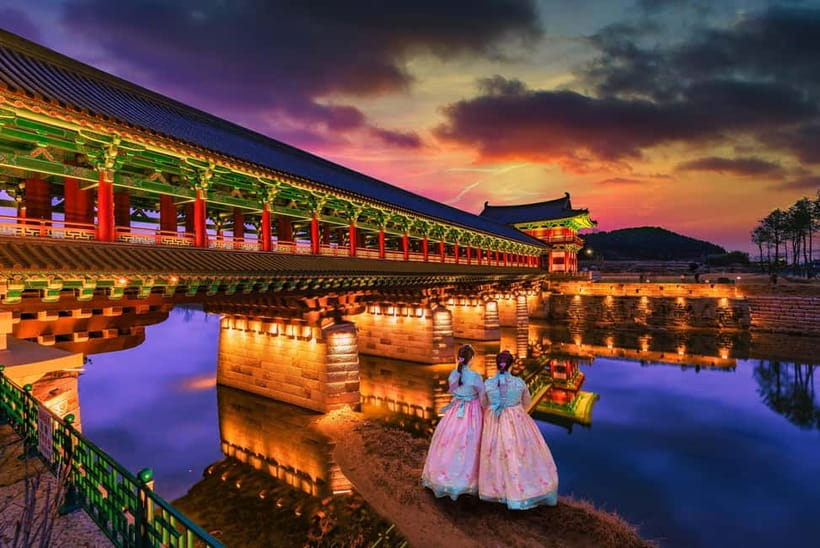 From Busan: Echoes of Silla Gyeongju Historical Day Tour - Bulguksa Temple: begin with Silla craftsmanship