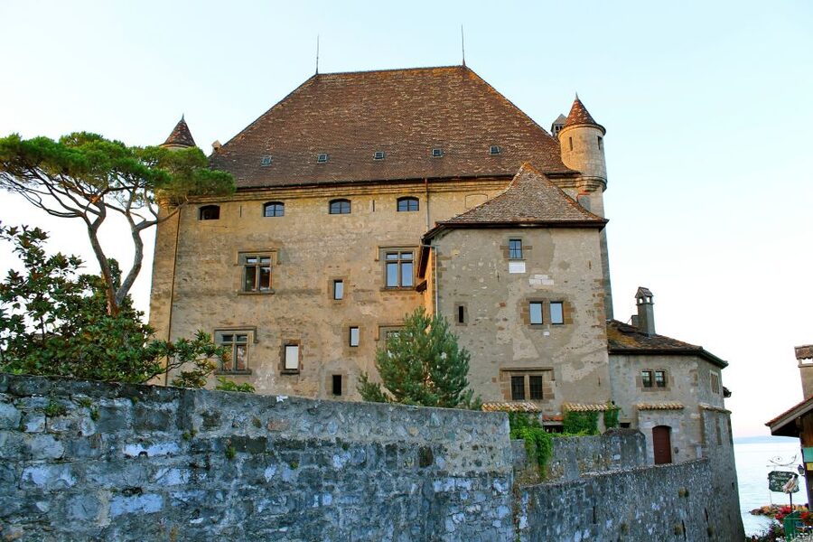 From Geneva: Yvoire medieval village & Lake Geneva Cruise - What $121 buys you