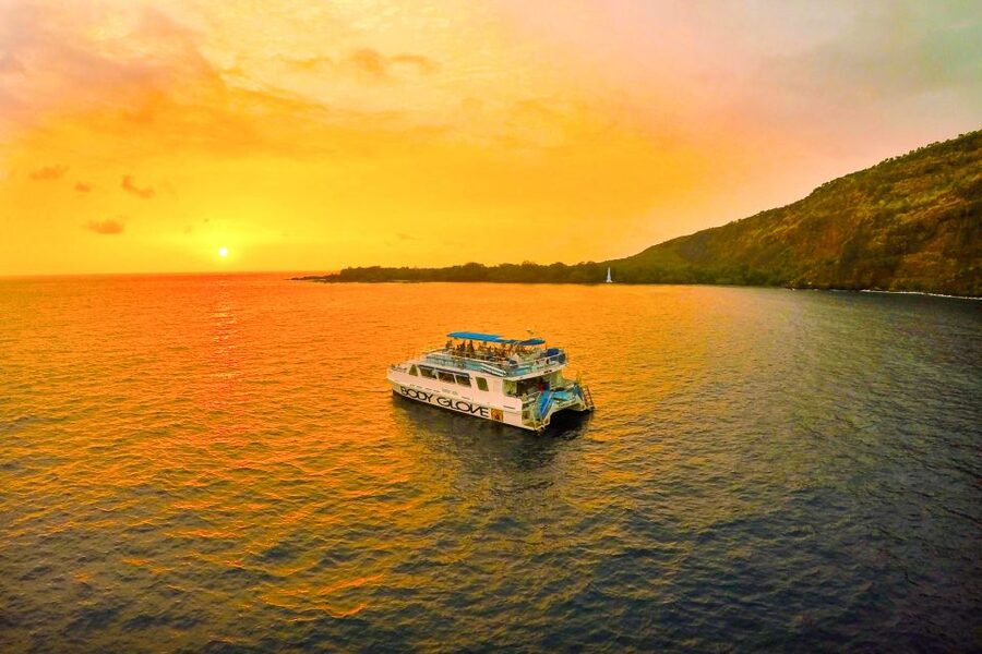 From Hawaii: Historical Dinner Cruise Tour to Kealakekua Bay - Why this Kona cruise is more than a sunset boat ride