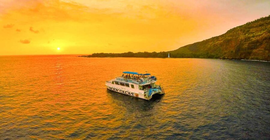 From Hawaii: Historical Dinner Cruise Tour to Kealakekua Bay - The historical route along 12 miles of shore