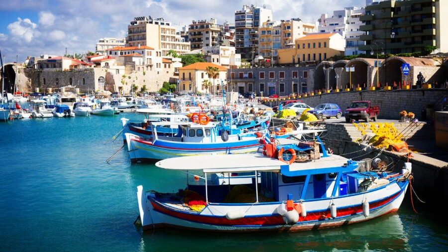 From Heraklion: Historical Center City Tour & Knossos Palace - Heraklion’s old town, market, and Venetian harbor