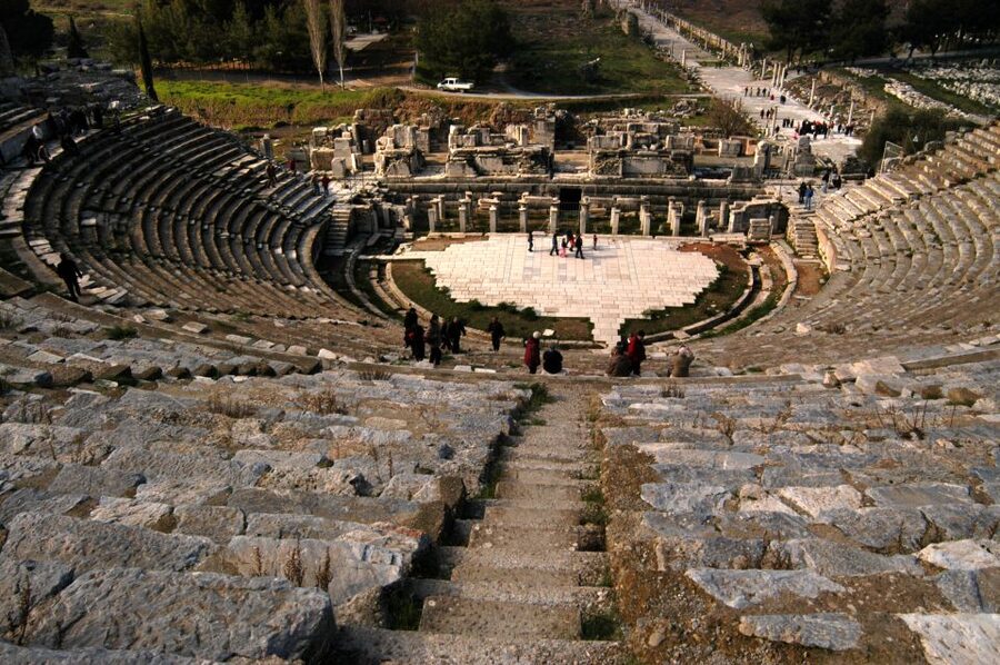 From Izmir: Guided Tour of the Ancient City of Ephesus - Entering Ephesus on foot