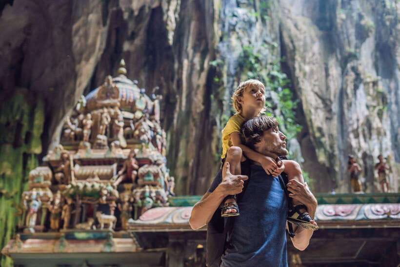 From Kuala Lumpur: Private Batu Caves Cultural Tour - The 272 steps and the main cave shrine