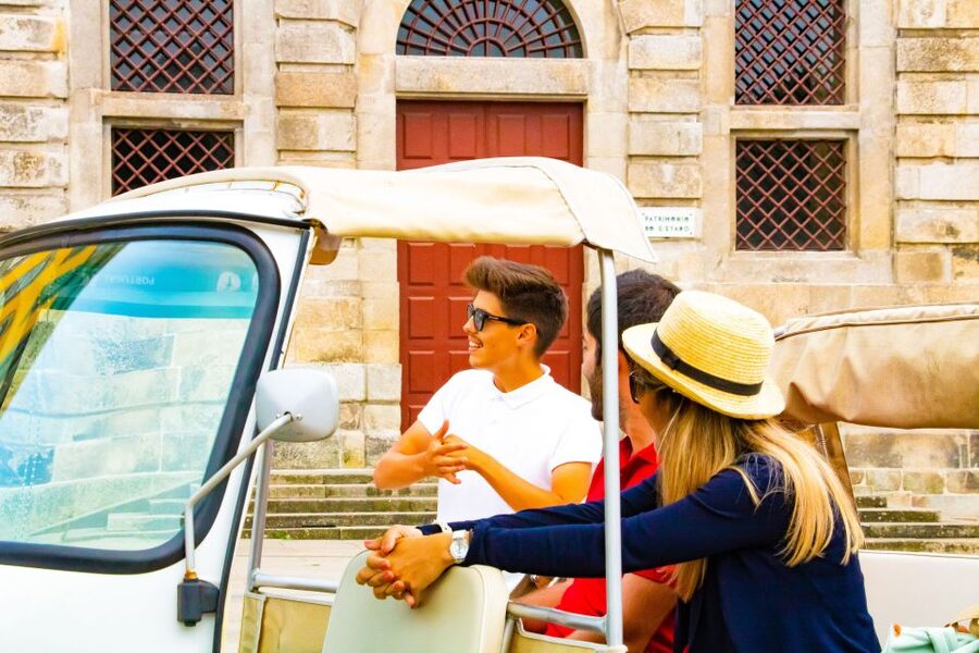 From Leixões: Private Porto Historic Center Tuk Tuk Tour - Serra do Pilar and the best final view