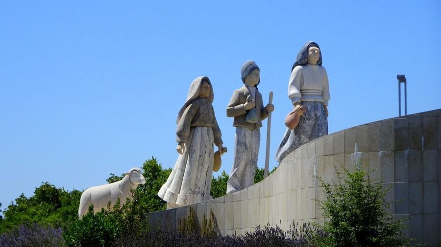 From Lisbon: Fátima, Óbidos Medieval, Nazaré Atlantic Coast - Nazaré and the Atlantic coast