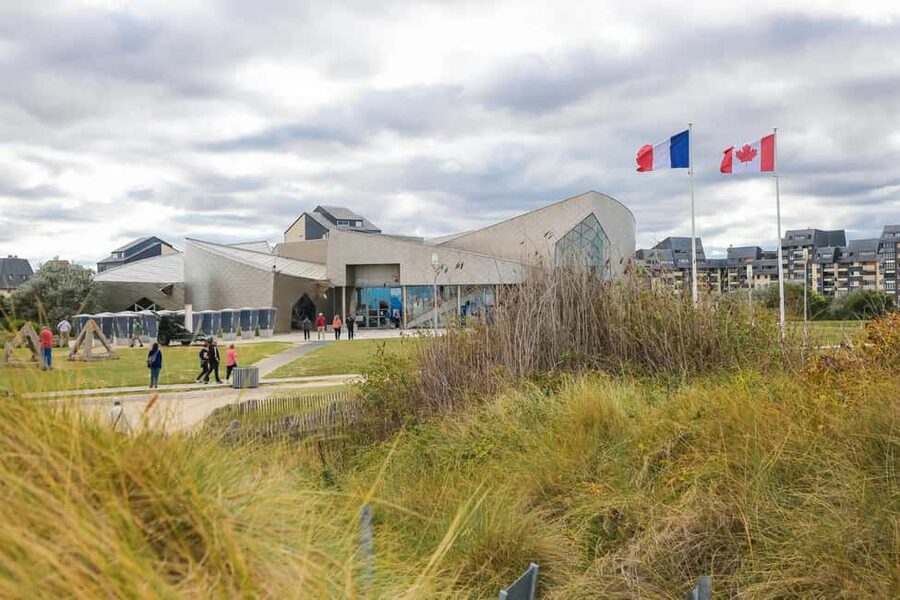 From Paris: Normandy D-Day Beaches Day Trip - Museums and schedule changes