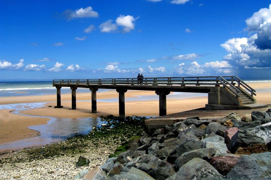 From Paris: Normandy Landing Beaches D-Day Tour by Minibus - Leaving Paris for the Normandy coast