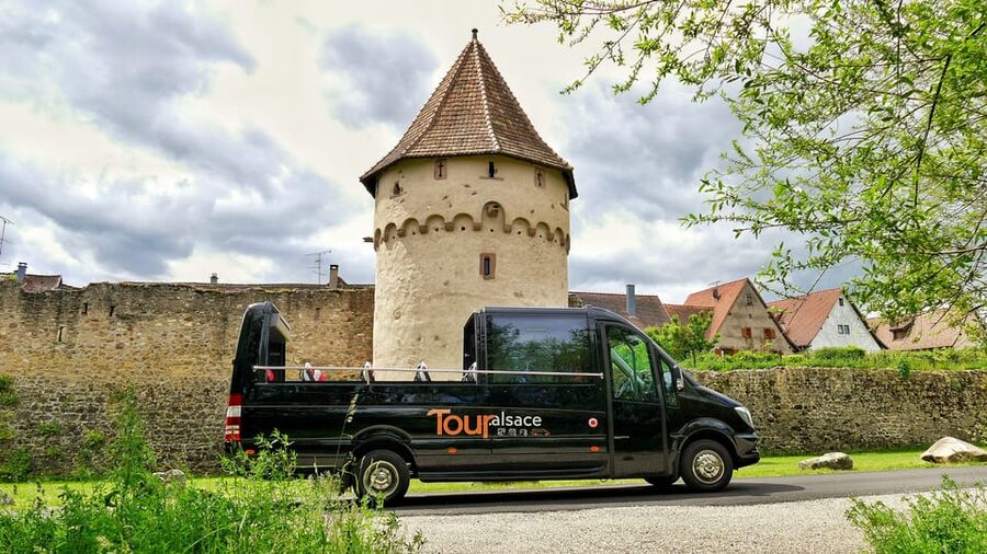 From Strasbourg: Medieval Villages & Wine Tasting Day Trip - Meeting in Strasbourg and heading south