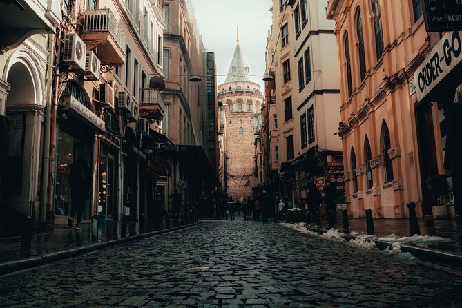 Full-Day Private Guided Cultural Tour of Istanbul - The Hippodrome connects Istanbul to ancient public life