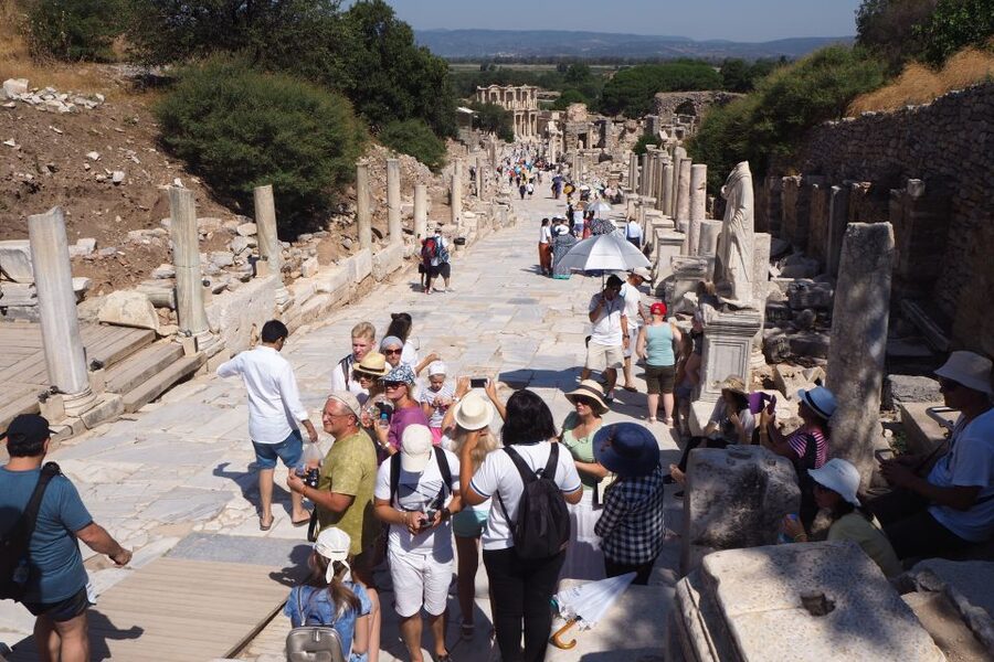 Full-Day Tour of Ancient Ruins in Ephesus from Izmir - Why Ephesus is worth the long day from Izmir