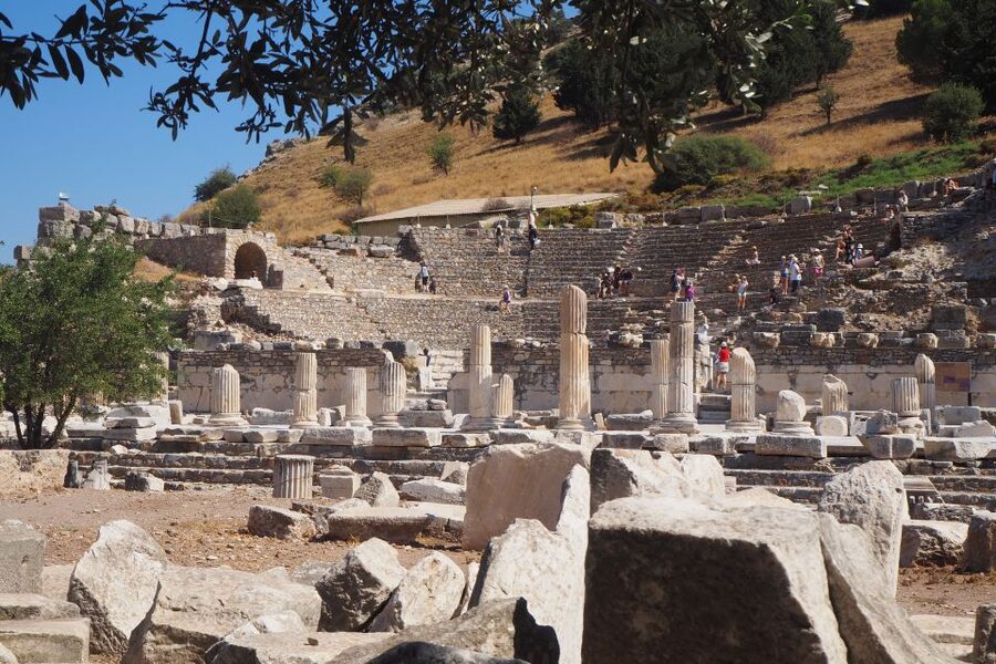 Full-Day Tour of Ancient Ruins in Ephesus from Izmir - Hotel pickup and the eight-hour schedule