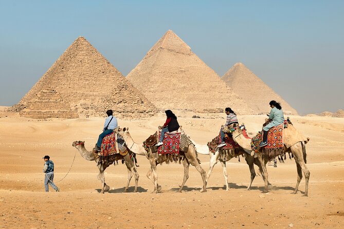 Full-Day Tour of Giza, Saqqara & Memphis –Ancient Egypt Discovery - Private transport and the pace of the day