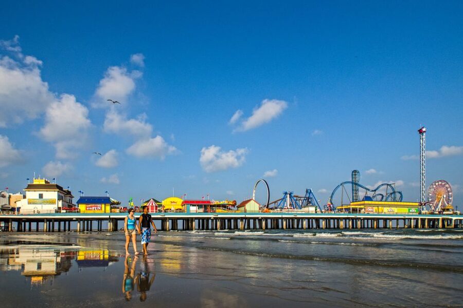 Galveston: Historic Pleasure Pier All-Day Pass - Starting with the views before the rides