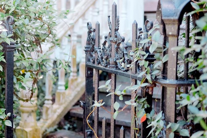 Genteel and Bard's Savannah History Walking Tour - What the $39 price gets you