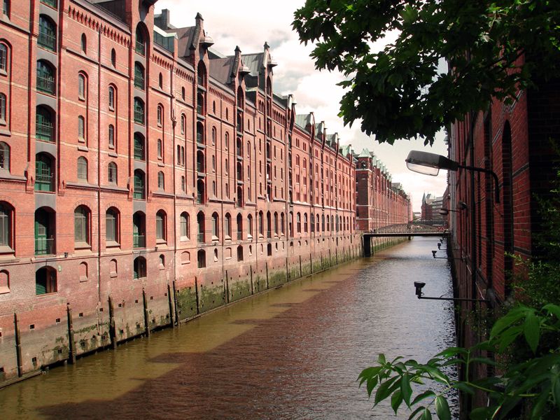 German Hamburg Historic City Center Pay-What-You-Want Tour - Starting beneath Hamburg’s Town Hall