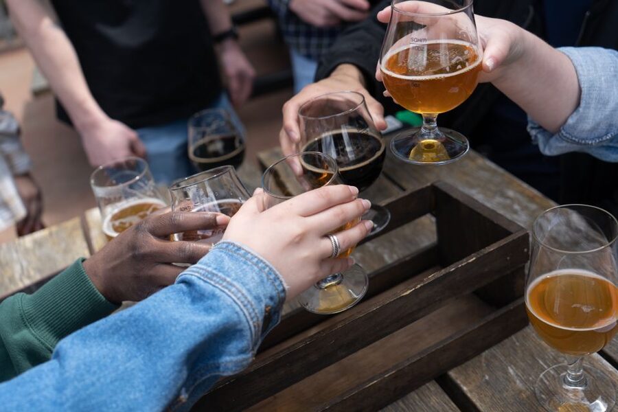 Gettysburg: Beer, Wine, and History Guided Walking Tour - Why beer and battle stories work well together